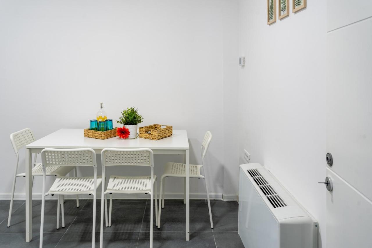 Kostovski Rooms-Near E75 To Greece Veles Bagian luar foto