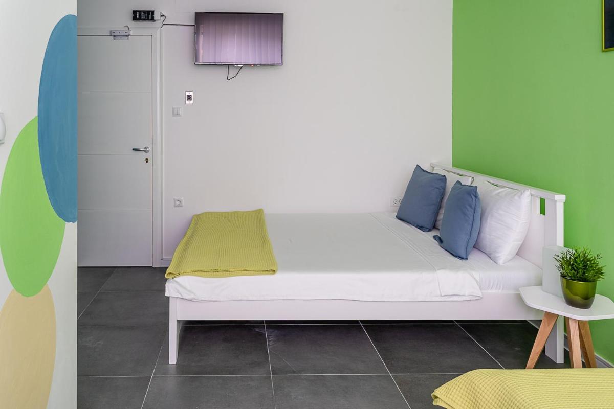 Kostovski Rooms-Near E75 To Greece Veles Bagian luar foto