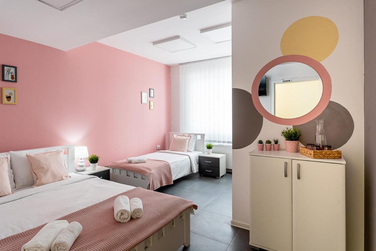 Kostovski Rooms-Near E75 To Greece Veles Bagian luar foto