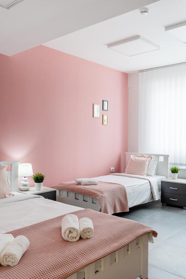 Kostovski Rooms-Near E75 To Greece Veles Bagian luar foto