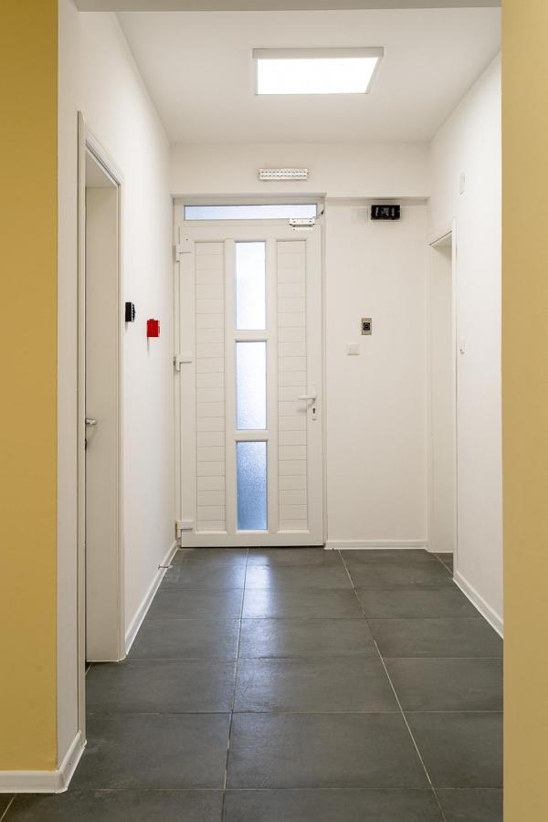 Kostovski Rooms-Near E75 To Greece Veles Bagian luar foto